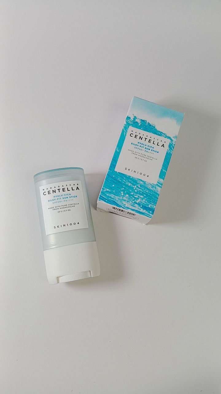 ضد آفتاب استیکی سنتلا Centella | محافظت SPF بالا، جذب سریع و مناسب تمدید آسان ضد آفتاب در طول روز ۲۰ میل (اورجینال)
