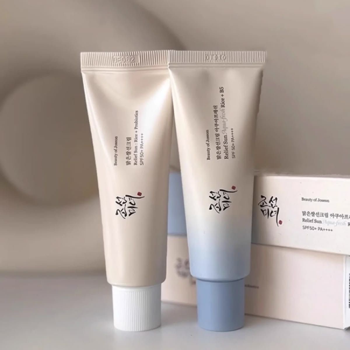 ضد آفتاب بیوتی آف جوسان Beauty of Joseon SPF50 | محافظت قوی، بافت سبک، آبرسان و مناسب انواع پوست برای استفاده روزانه (اورجینال)